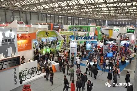 年度調(diào)查：從南北割據(jù)到抱團(tuán)出海，電動(dòng)車展會(huì)凸顯新變局！
