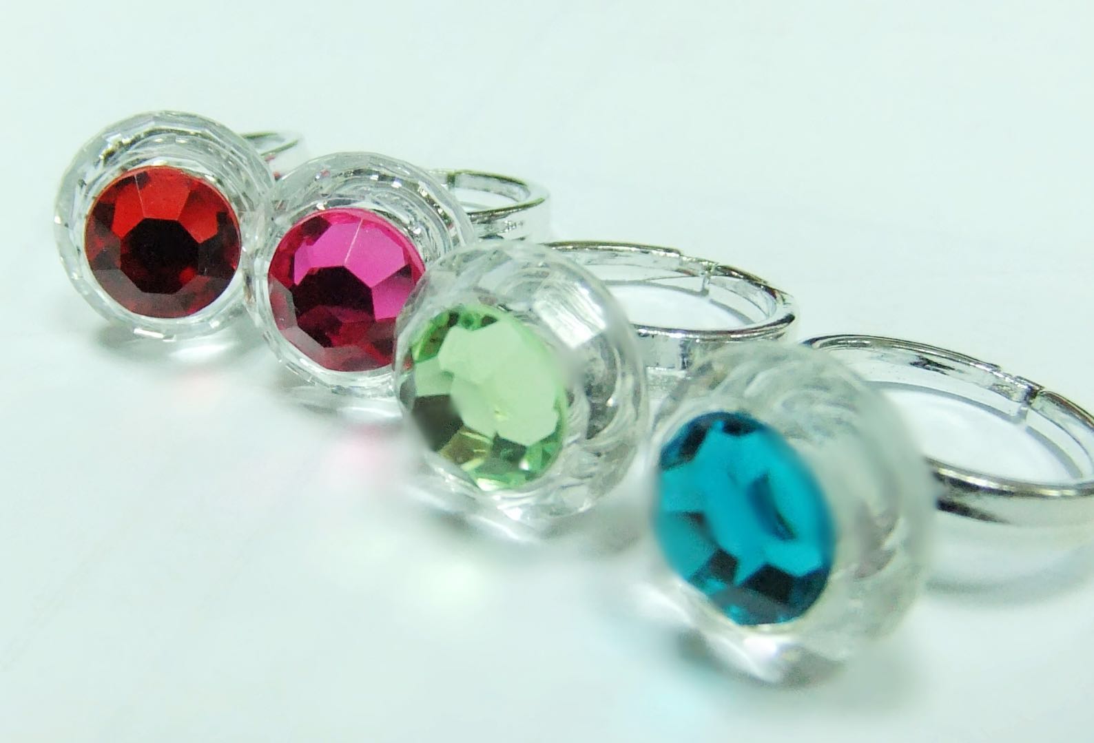 1532505037533757.jpg 戒指塑料.jpg